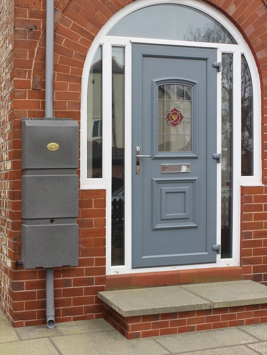 Prestige Regenton Grijs (waterton) 100L (incl. kraantje en aan de wand/muur te bevestigen) Prestige Regenton Grijs (waterton) 100L (incl. Kraantje En Aan De Wand/muur Te Bevestigen) -Tuinverzorgings Winkel 902x1200 4