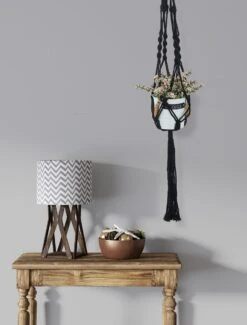 4 Stuks Zwarte Macrame Plantenhangers - Boho Handgeweven Katoen Hangpot Voor Binnen/Buiten - Hangende Bloempot Met Kralen - Macramé Touw/Koord Hangplant Houder - Bohemian Wandhanger Decoratie - Plant Hanger - Verticale Tuin Bloempothouder Planthanger -Tuinverzorgings Winkel 912x1200 4