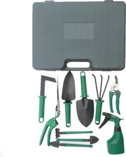 Merkloos 10-Delige Tuingereedschap Set Inclusief Opbergkoffer - Tuinierset - Tuinsetje - Gereedschap Voor Tuin - Tuinschaar - Tuinschepje - Bloemenschaar - Voegenkrabber - Plantenspuit - Grasschaar - Bloemenschep - Tuinhark 15 Merkloos 10-Delige Tuingereedschap Set Inclusief Opbergkoffer - Tuinierset - Tuinsetje - Gereedschap Voor Tuin - Tuinschaar - Tuinschepje - Bloemenschaar - Voegenkrabber - Plantenspuit - Grasschaar - Bloemenschep - Tuinhark -Tuinverzorgings Winkel 960x1200 3