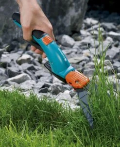 GARDENA Comfort Grasschaar - 360° Draaibaar - Antikleef Coating - Golfsnede 8 GARDENA Comfort Grasschaar - 360° Draaibaar - Antikleef Coating - Golfsnede -Tuinverzorgings Winkel 978x1200 1